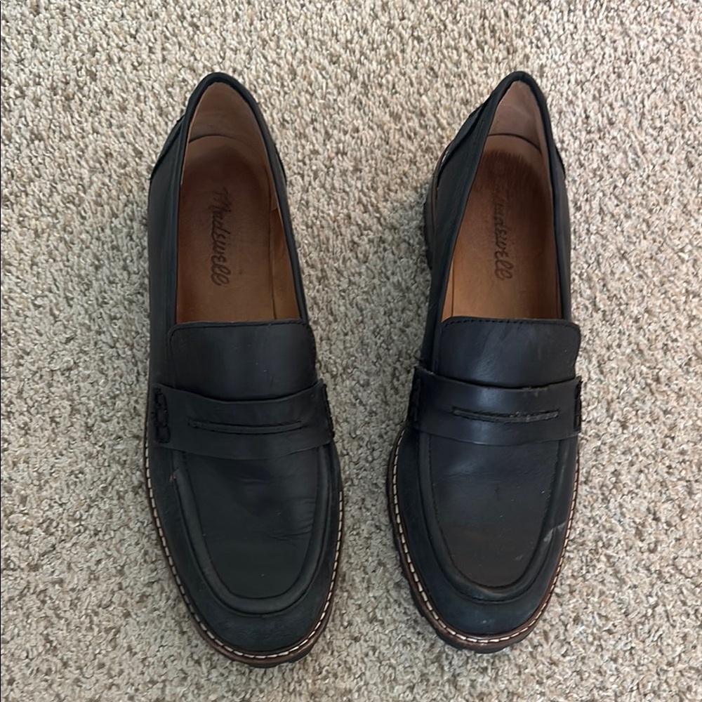 Madewell Black Leather Flats Classic Slip-On Design